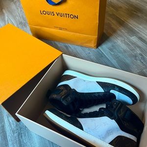 Louis Vuitton Rivoli Sneaker Boot M Sz 10.5